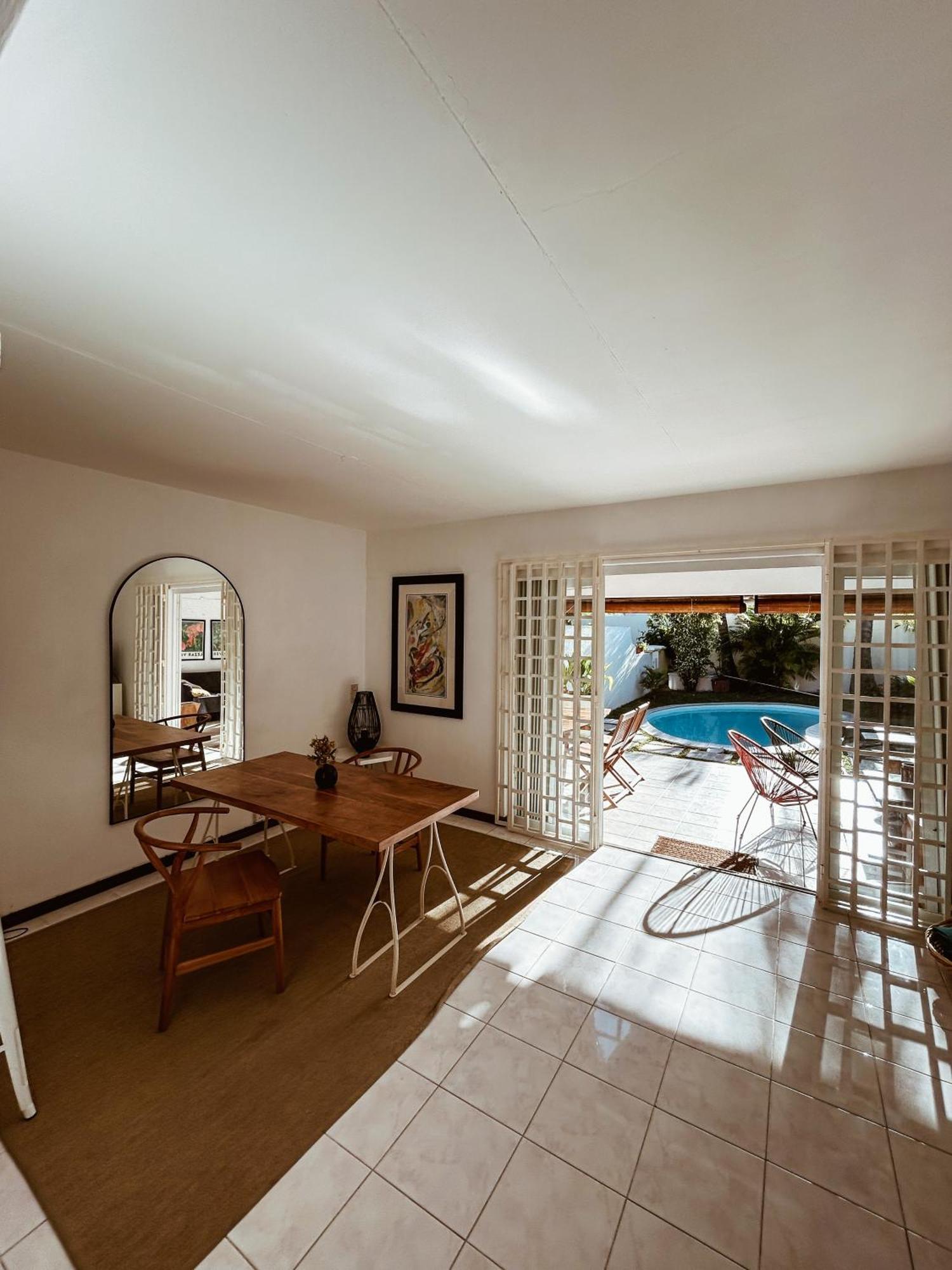 Chic With Private Pool, 1 Min To Holiday home